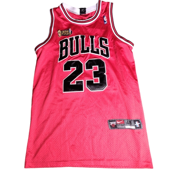 chicago bulls pink jersey
